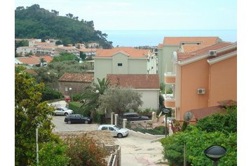 Частен дом Petrovac 5